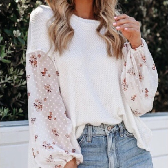 LAST 1✨ Leeza flirty sleeved top - Picture 4 of 6